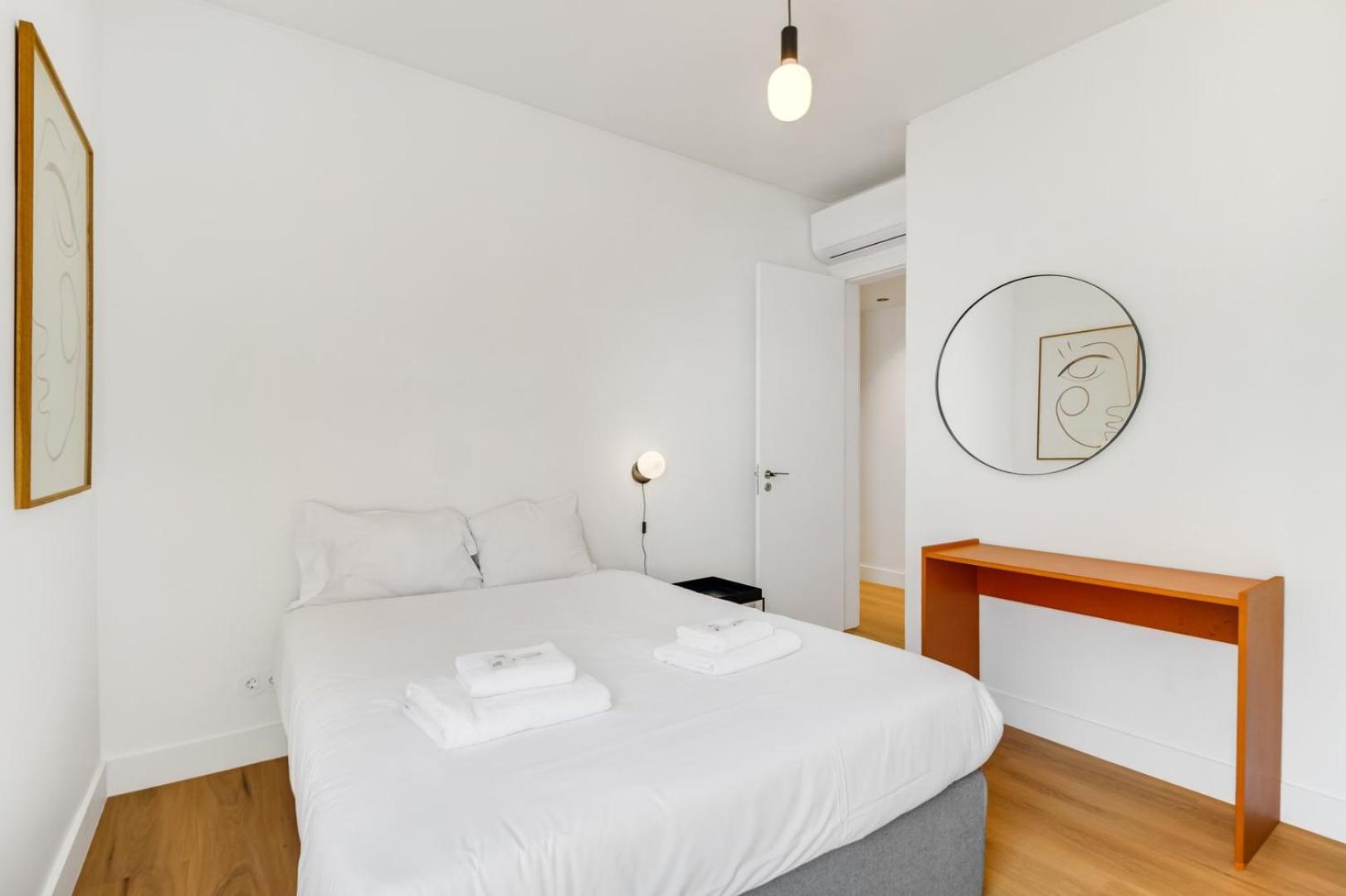 New 2br Fancy Luminous W/ Ac | By Airnest *