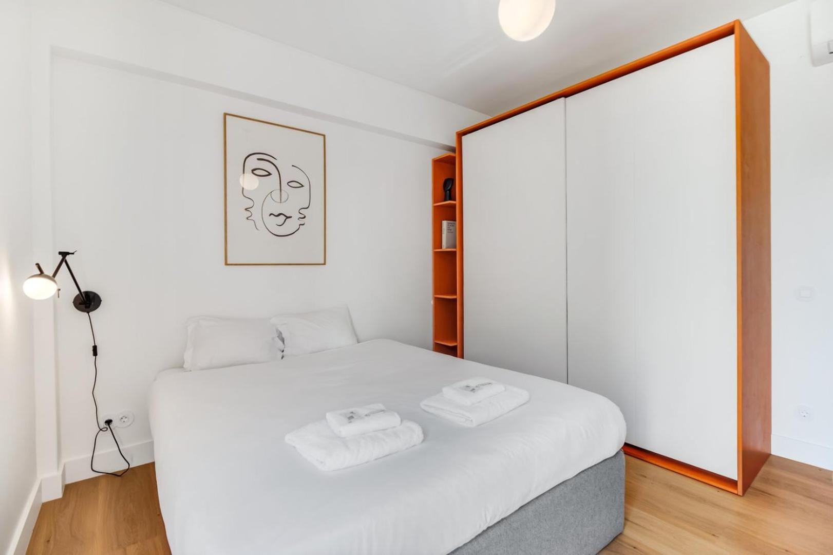 New 2br Fancy Luminous W/ Ac | By Airnest