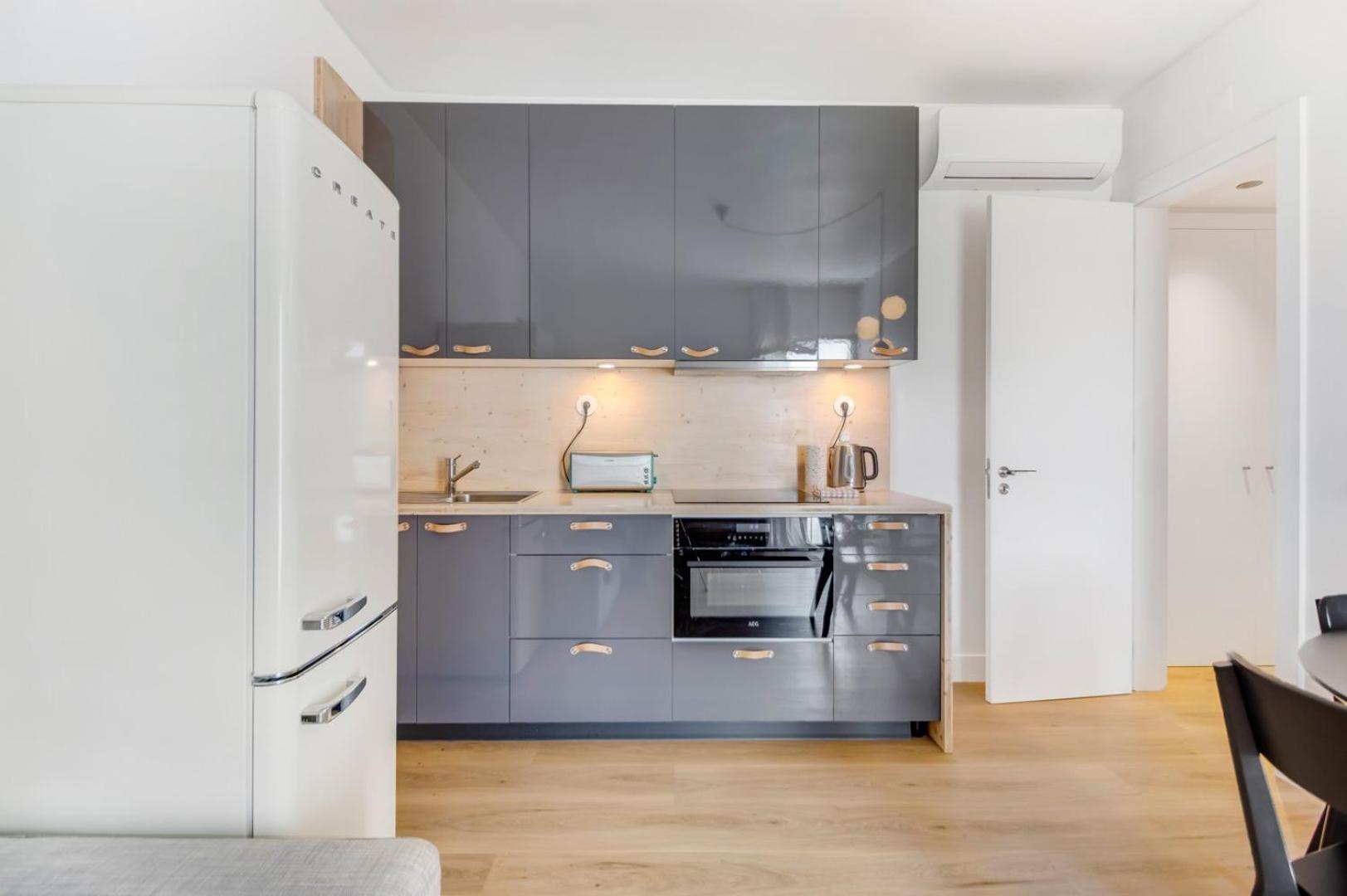 Apartment New 2br Fancy Luminous W/ Ac | By Airnest *